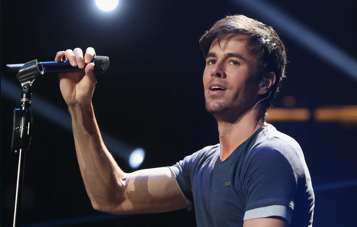 Enrique Iglesias performs onstage during KIIS FMs Jingle Ball 2013 at Staples Center in Los Angeles, Calif. on Dec. 6, 2013. (Christopher Polk/Getty Images)