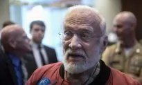 Aldrin Takes Swipe at ‘First Man’ Movie for Omitting Planting of US Flag on Moon