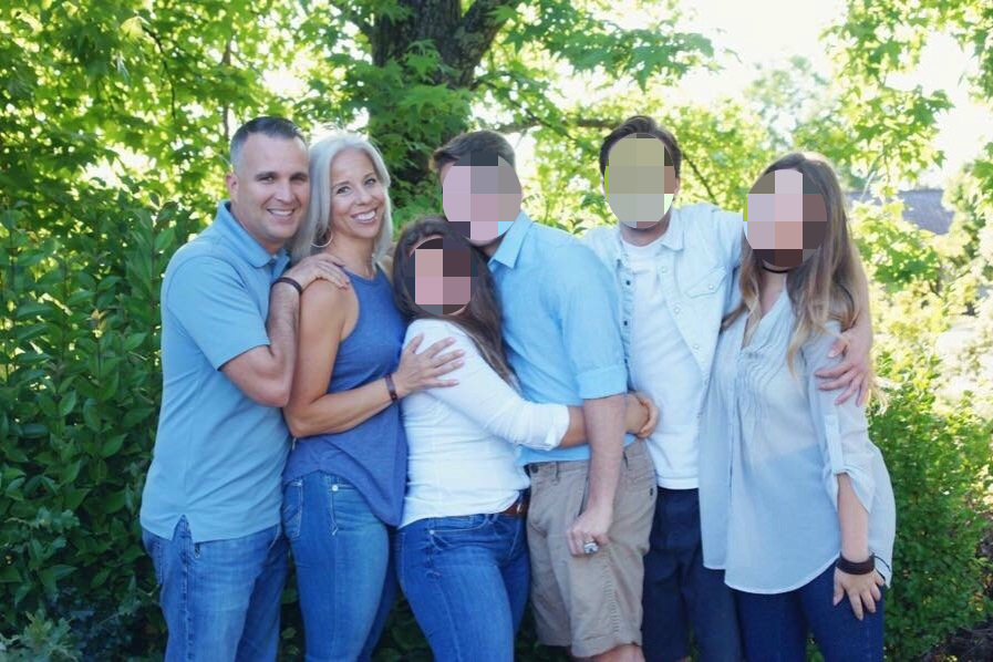 California officer kills wife