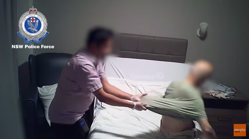 Man assaults elderly man in Sydney