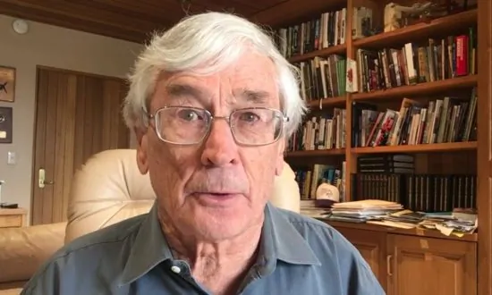 Dick Smith Says Foreign Booking Sites ‘Leech’ Off Australians