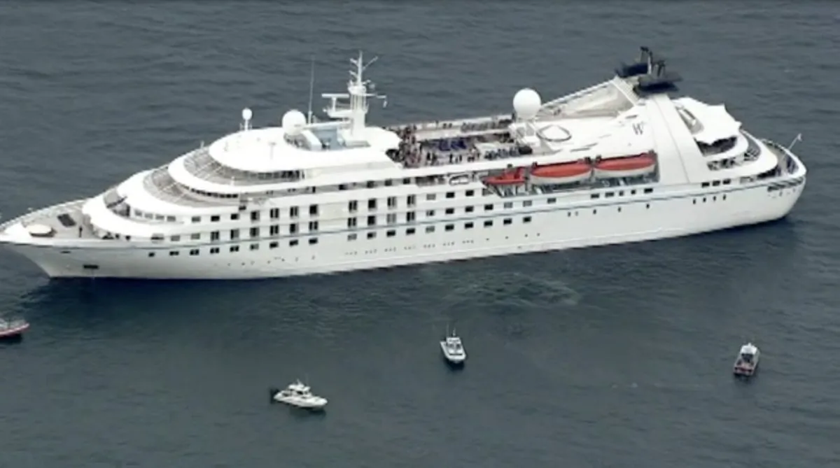 U.S. Coast Guard tugboats surround an engine disabled cruise ship, on Sept. 7, 2018. (Fox News)