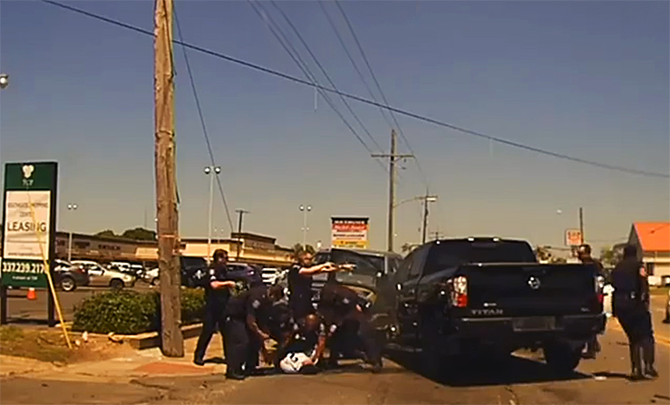 Police apprehend speeding driver