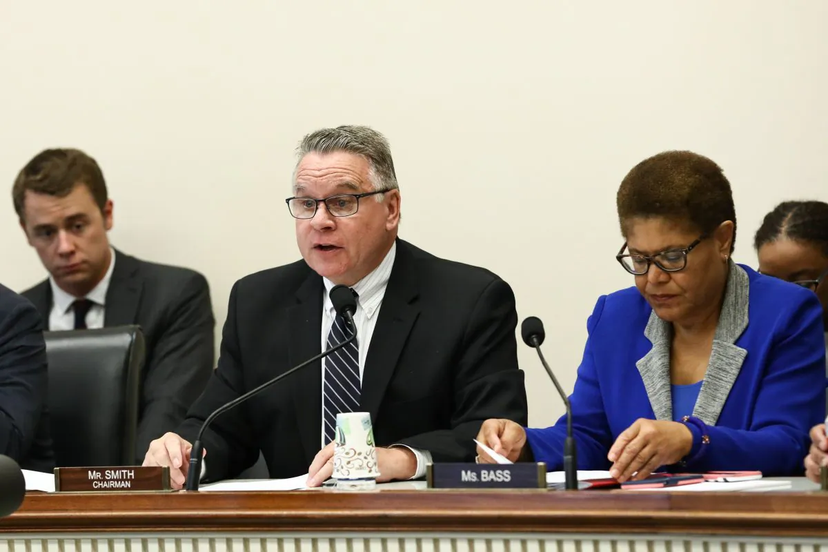 Rep. Chris Smith (R-N.J.) (C) and Rep. Karen Bass (D-Calif.) at a hearing on China accountability for fentanyl production in Washington on Sept. 6, 2018. (Samira Bouaou/The Epoch Times)