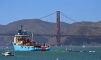 Massive Boom Hopes to Clean up Pacific Ocean’s Plastic Trash