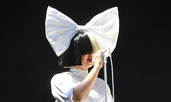 Singer Sia’s 8-year Sobriety Commemoration Echoed by Fans and Followers