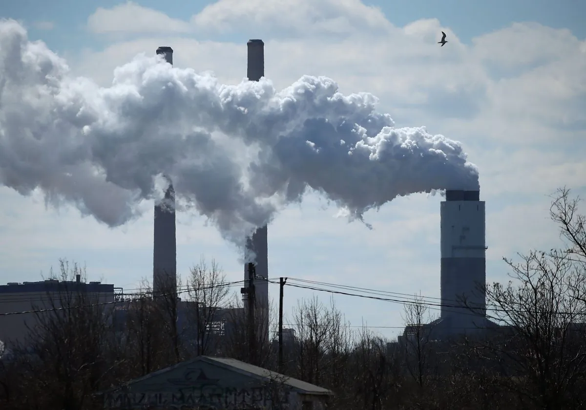 Smoke emerges from a stack at the coal-fired Brandon Shores Power Plant in Baltimore on March 9, 2018. (Mark Wilson/Getty Images)