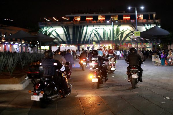 Policemen leave crime scene