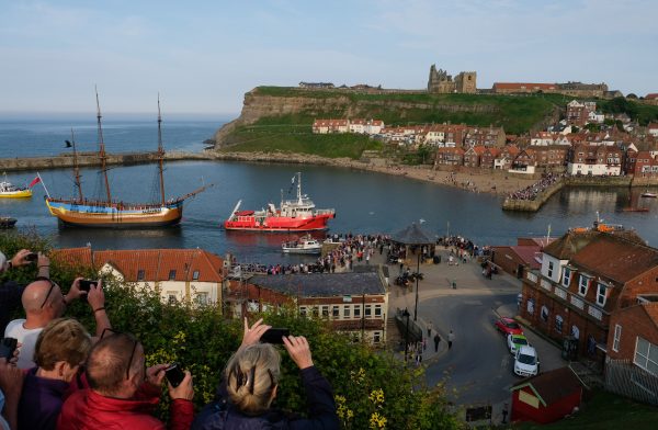 Endeavour replica towed into Whitby