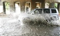 Storms Dump Record Rain in Oklahoma and Cause Death in Texas