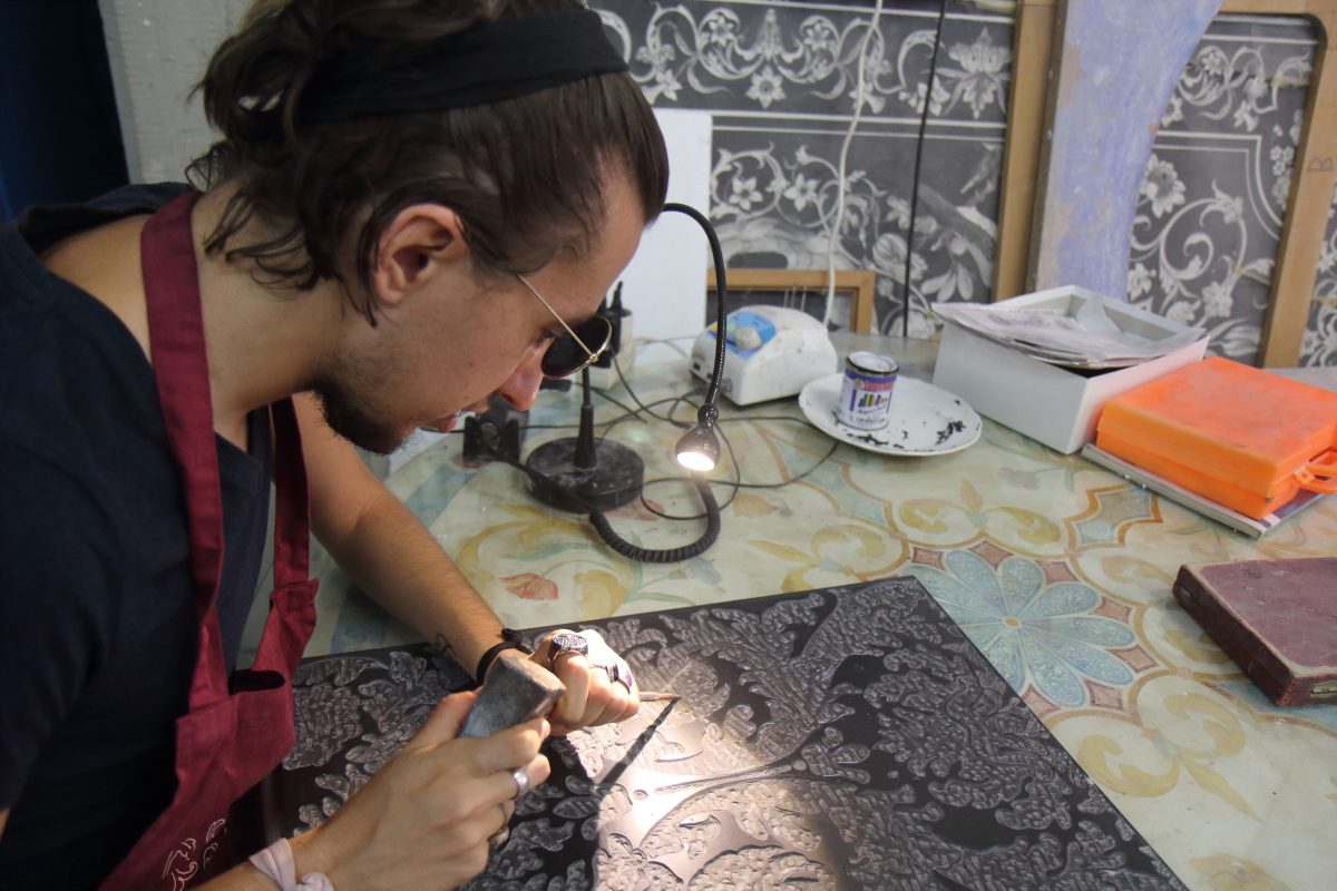 Engraving into slate