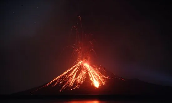 Researchers Discover Unknown Molten Layer Below Earth’s Surface