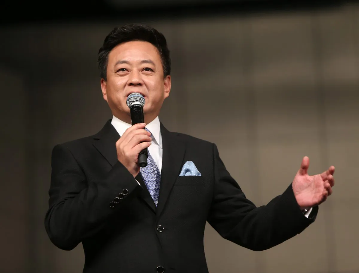 Television star Zhu Jun hosts a musical performance in Xian, Shaanxi Province, China on Nov. 15, 2014. (Stringer/Reuters)