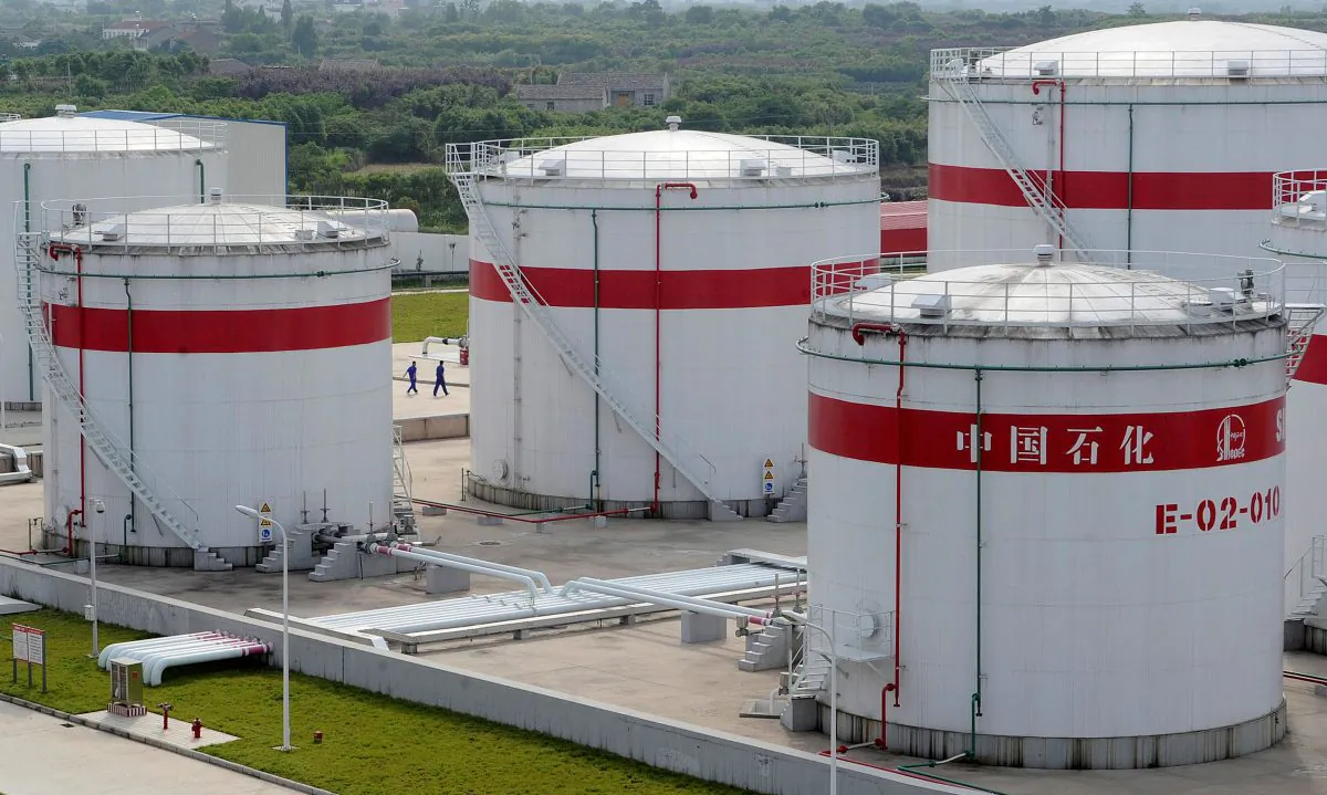 Oil tanks at a Sinopec plant in Hefei, Anhui Province, China on May 31, 2009. (Jianan Yu/Reuters)