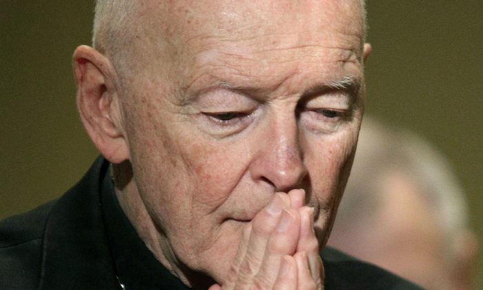 Cardinal Theodore McCarrick prays during the United States Conference of Catholic Bishops' annual fall assembly in, Baltimore, on Nov. 14, 2011. (Patrick Semansky/AP)