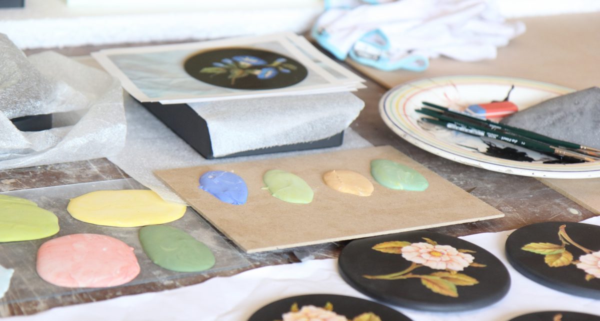 Scagliola color samples.