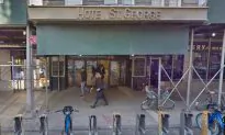 Customers Trapped in NYC Subway Elevator Panic As Firefighters Arrive