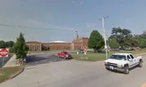 Superintendent Completes Training to Carry Firearms on School Grounds