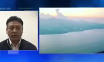 Video: Pilot Sees Indonesia Tsunami Approaching Land
