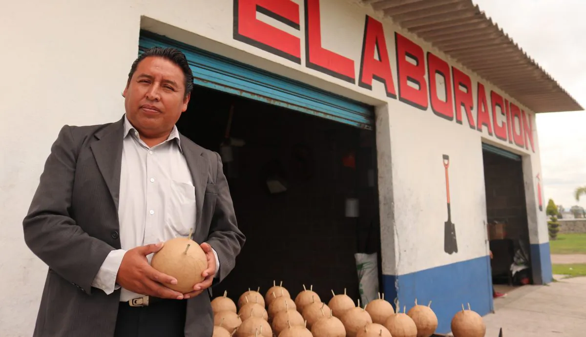 Juventino Luna, town hall representative of Tultepec, with bomba fireworks at a regulated firework shop in Tultepec, Mexico, on Oct. 1, 2018. (Tim MacFarlan/Special to The Epoch Times)