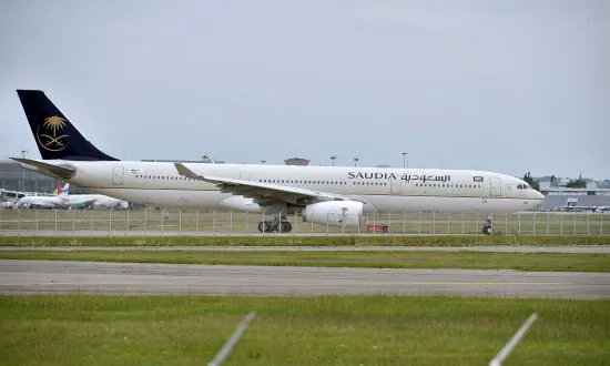 Flight Returns to Airport After Passenger Forgets Baby