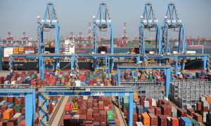 China September Exports Seen Slowing Further as US Tariffs Bite