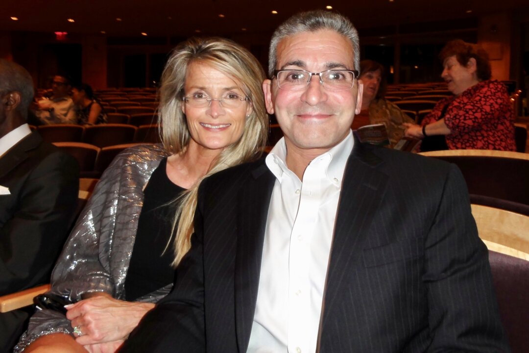 Cindy and Benjamin F. Kramer, a Democratic member of the Maryland House of Delegates and chair of Economic Matters Committee, at the Shen Yun Symphony Orchestra concert at the Music Center at Strathmore, North Bethesda, Maryland, on Oct. 10, 2018. (Sophia Zheng/The Epoch Times)