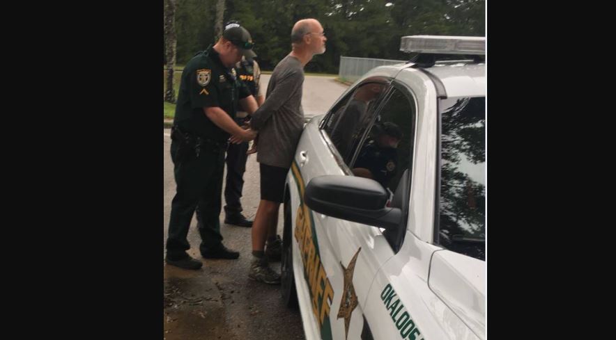 florida man arrested for molesting child