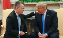 Freed From Turkish Prison, Pastor Andrew Brunson Kneeled, Prayed for Trump in Oval Office