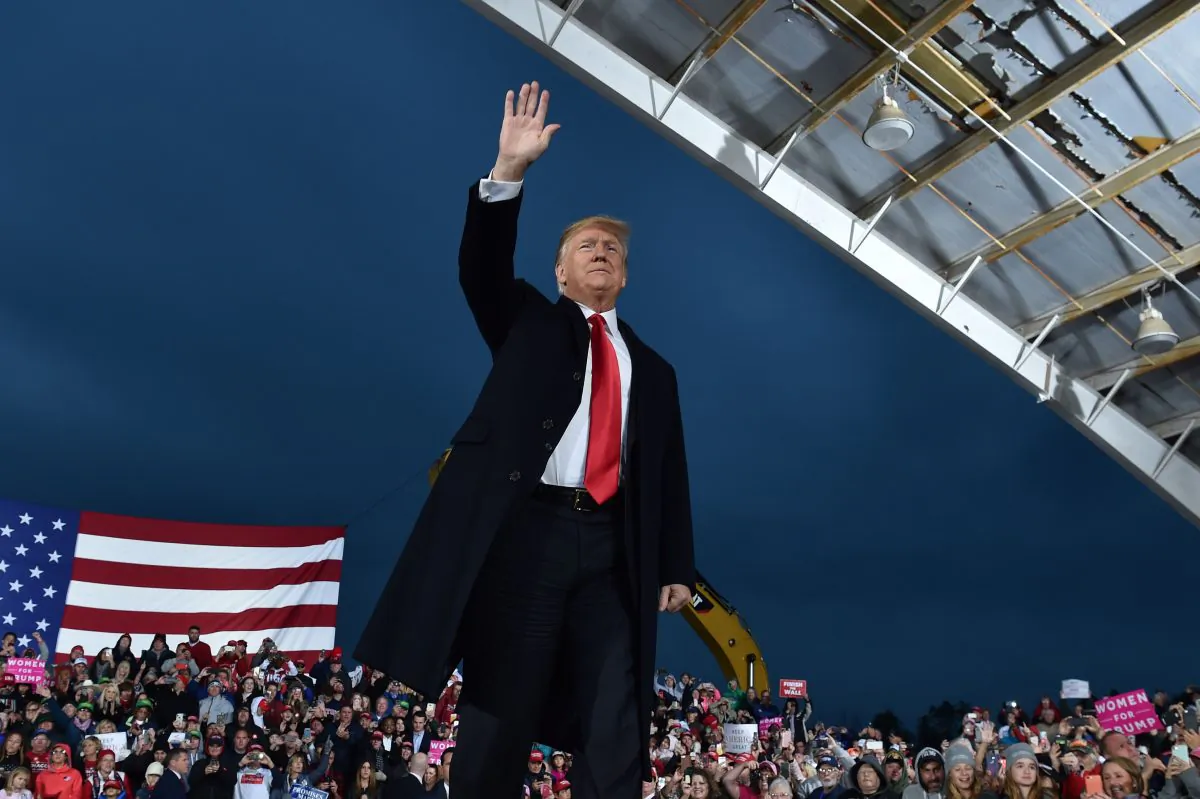 US President Donald Trump arrives to a "Make America Great Again" rally in Lebanon, Ohio, on Oct. 12, 2018. (NICHOLAS KAMM/AFP/Getty Images)