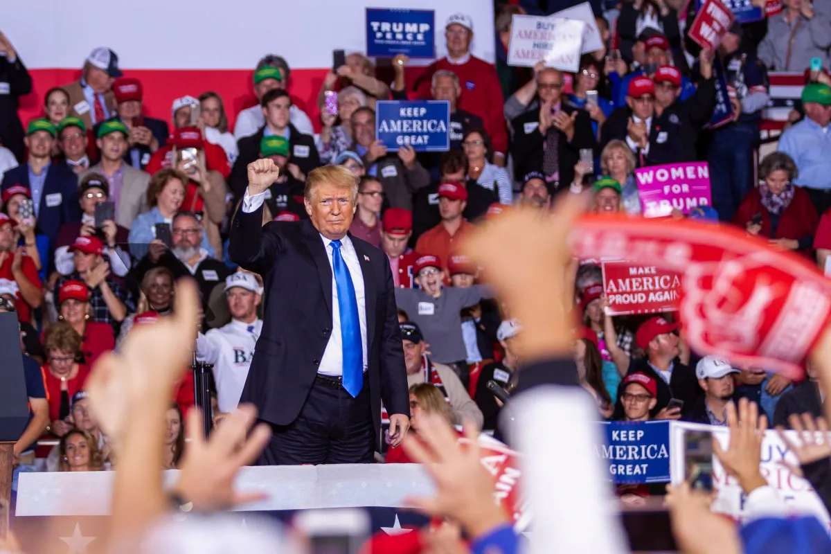 President Donald Trump at his Make America Great Again rally in Richmond, Ky., on Oct. 13, 2018. (Hu Chen/The Epoch Times)