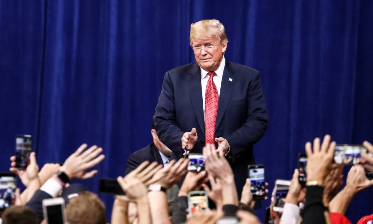 President Donald Trump at a Make America Great Again rally in Rochester, Minn., on Oct. 4, 2018. (Charlotte Cuthbertson/The Epoch Times)