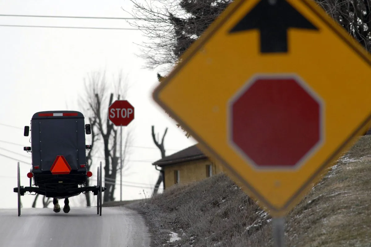 File photo showing members of the Amish community in a horse and buggy in Nickel Mines, Penn., on Jan. 30, 2007. (William Thomas Cain/Getty Images)