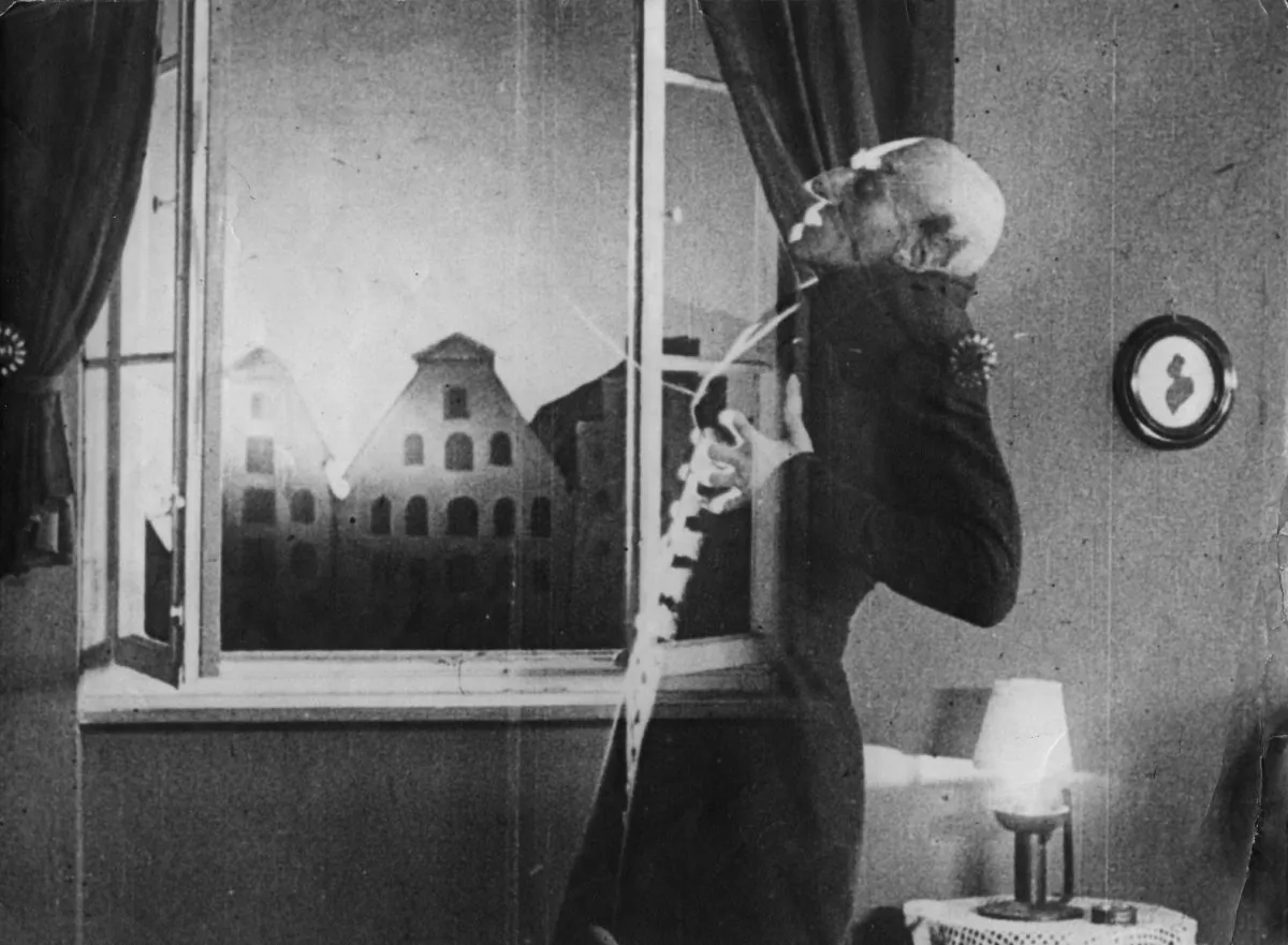 German actor Max Schreck (1879–1936), as the vampire Count Orlok, being destroyed by sunlight, in a still from F. W. Murnau’s expressionist horror film “Nosferatu, Eine Symphonie des Grauens,” 1921. (Hulton Archive/Getty Images)