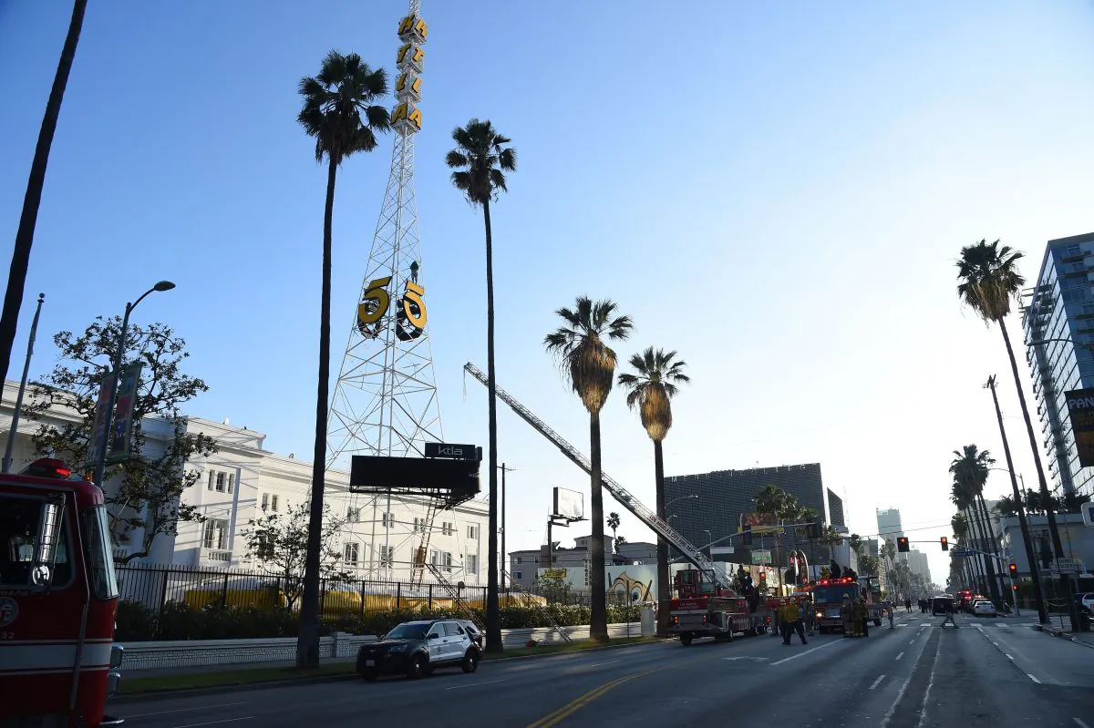 A radio tower in Hollywood, California, on May 11, 2016. (ROBYN BECK/AFP/Getty Images)