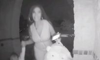 Woman Caught Dropping 2-Year-Old at Stranger’s Doorstep Says It Was a Misunderstanding