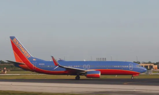 Unwanted Game of ‘Footsies’ on Flight Leads to Emergency Landing