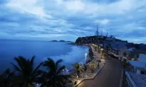 Hurricane Willa Threatening Mazatlan Resort Area, Forces Thousands to Evacuate