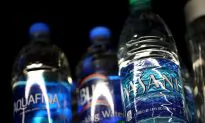 Amid Heat Wave, Official Warns Drivers Not to Leave Water Bottles in Cars