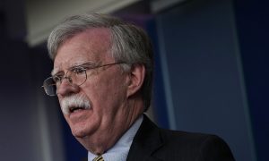 Bolton Warns Russia Against Backing Maduro, Calls Actions 'Direct Threats' to Regional Security