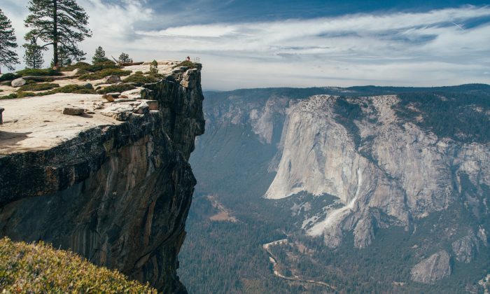 Taft Point in Yosemite National Park, California. (Jesse Gardner/Unsplash)