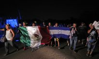 After Rejecting Offer, Migrant Caravan Demands Transport From Mexican Authorities