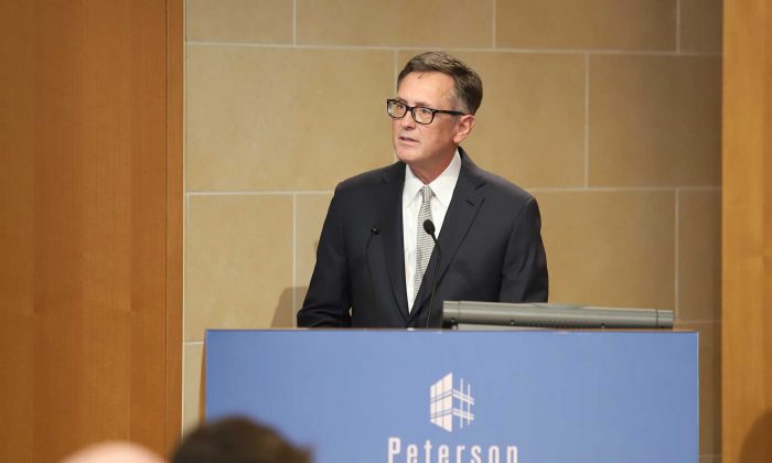 Federal Reserve Vice Chairman Richard H. Clarida presents his insights on the economic outlook and monetary policy at the Peterson Institute in Washington, on Oct. 25, 2018. (Jeremey Tripp/Peterson Institute)