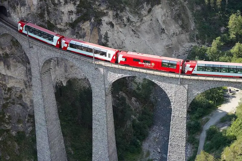 The Glacier Express on the Landwasser Viaduct near Filisur. (ST/swiss-image.ch/Franziska Pfenniger)
