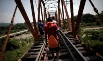 Seven Children Rescued From Human Smugglers in Migrant Caravan