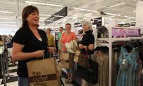 Consumer Confidence Hits 18-Year High