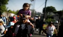 New Migrant Caravan Departs Salvadoran Capital for US