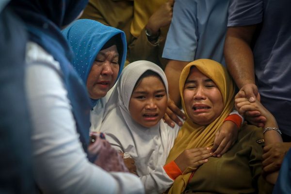 Family members of the crashed Indonesian Lion Air JT610