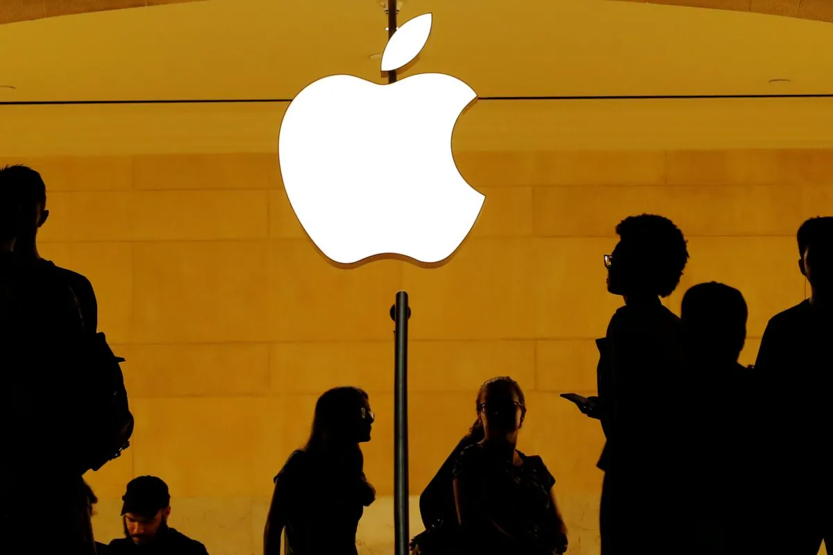 Customers walk past an Apple logo inside of an Apple store at Grand Central Station in New York, on Aug. 1, 2018. (Lucas Jackson/File Photo/Reuters)