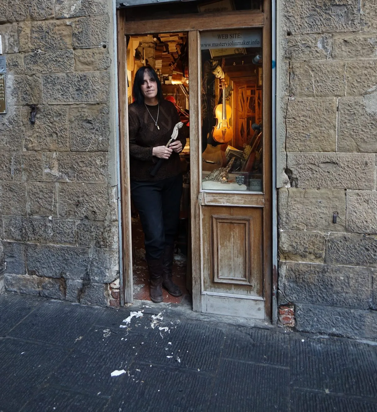 In the heart of Florence Jamie Lazzara's "Liutaio" is where the most esteemed violin soloists get their instruments. (Paolo Boni)